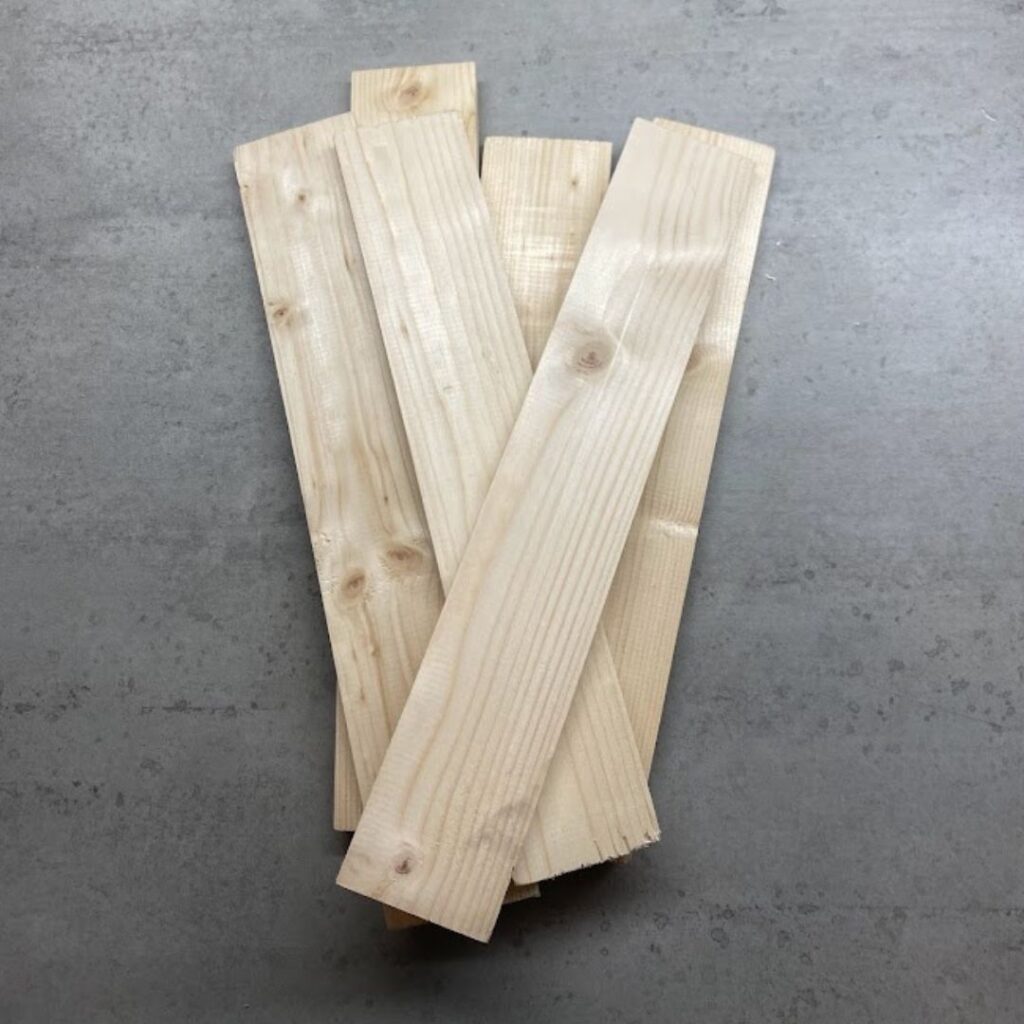 wooden planks for mosntera dubias